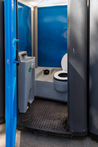 Best Local porta potty services  in Dubuque, IA